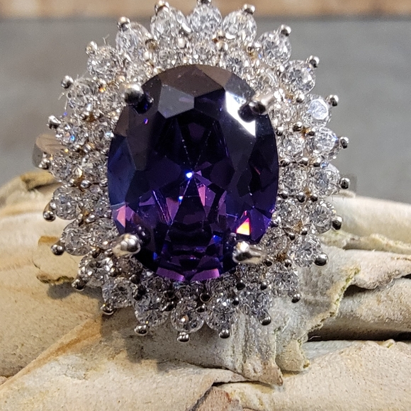 Vintage Jewelry - Amethyst Gemstone Ring 6 White Simulated Diamond Stone Sterling Silver 925